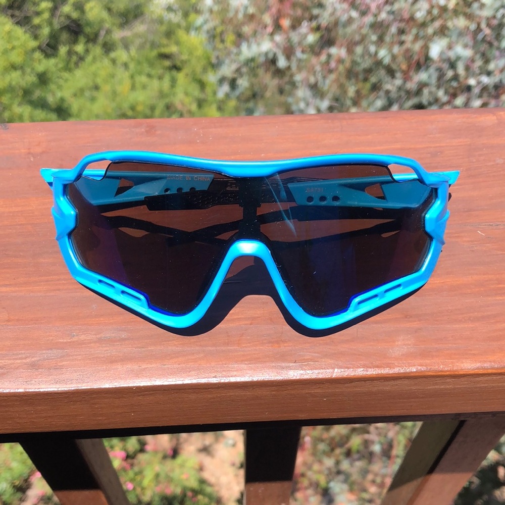 Blue Sports Sunglasses - Picture 8 of 8
